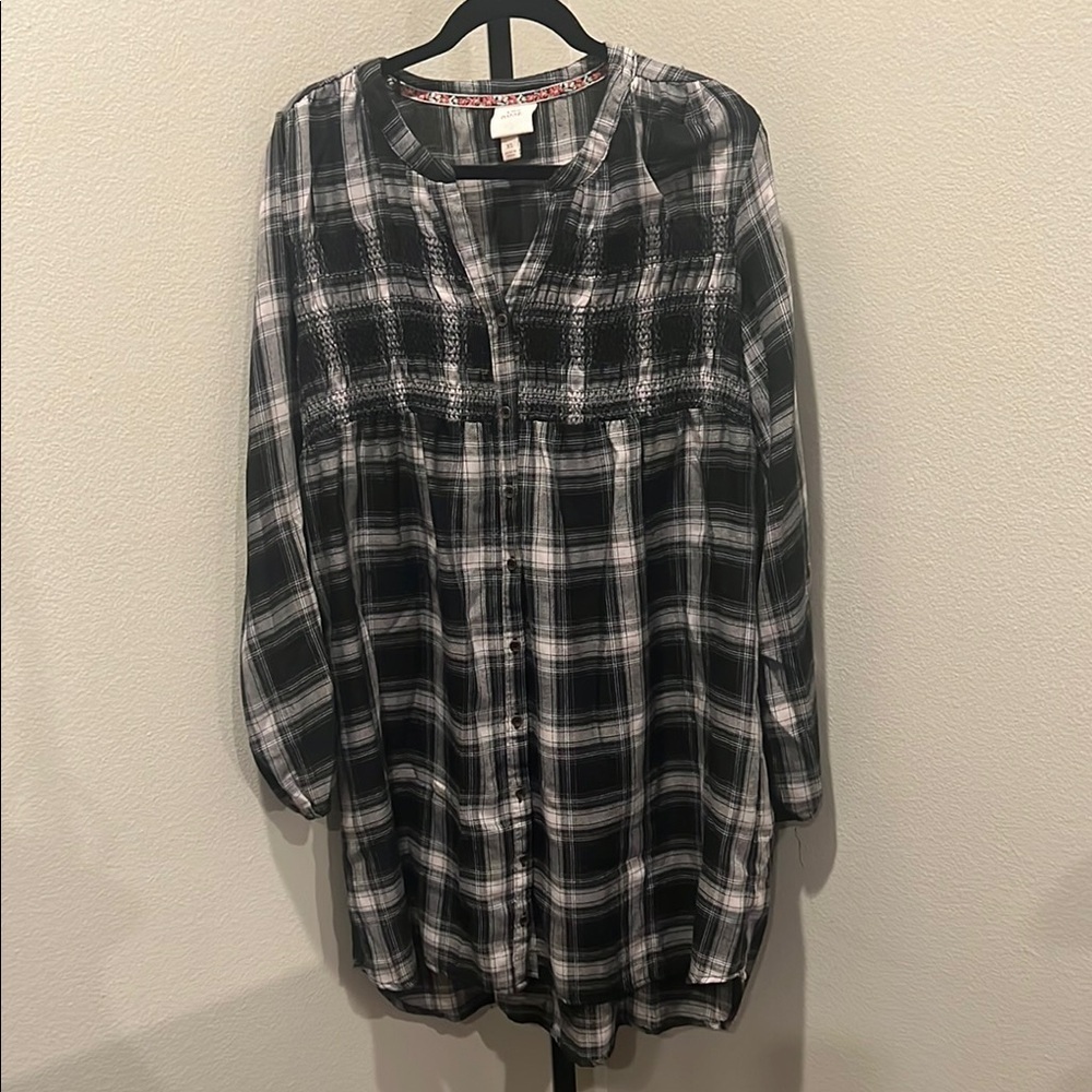 Knox Rose Black and White dress